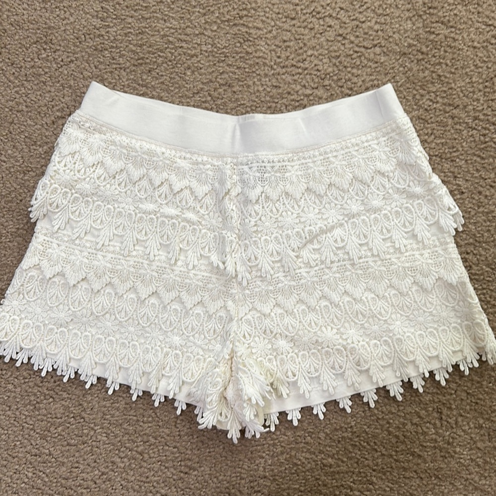 Women’s Express Lace Shorts - S